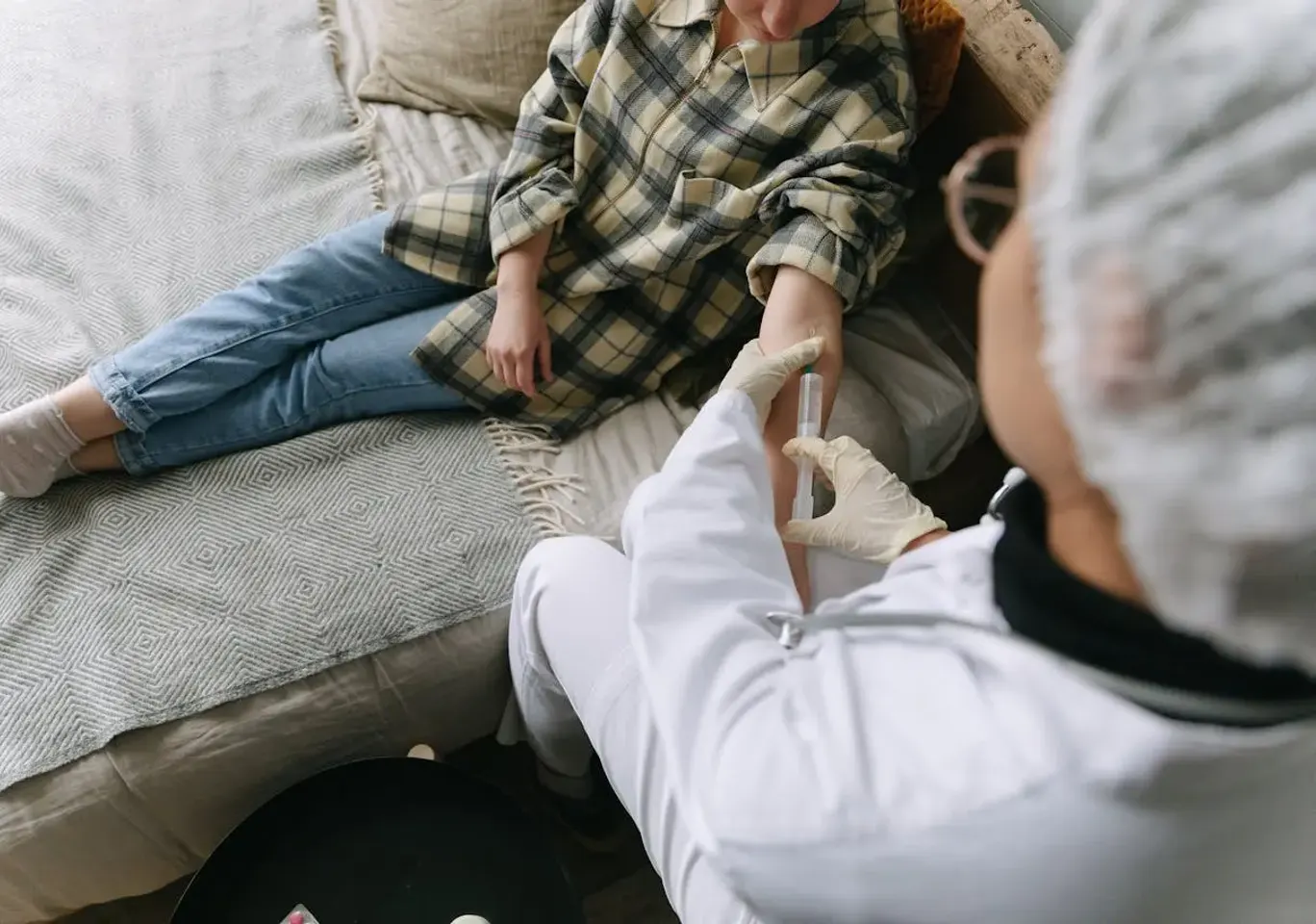 Konsultacja psychiatryczna Wrocław - e-recepta: rozmowa terapeutyczna na kanapie